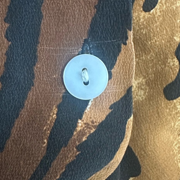 FU DA Leopard Print 100% Silk Shirt size S - Picture 6 of 9
